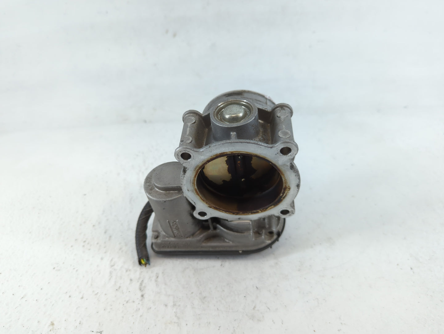 2013-2016 Ford Escape Throttle Body P/N:13340 3006727 DS7E-9F991-AF Fits Fits 2012 2013 2014 2015 2016 2017 OEM Used Auto Pa