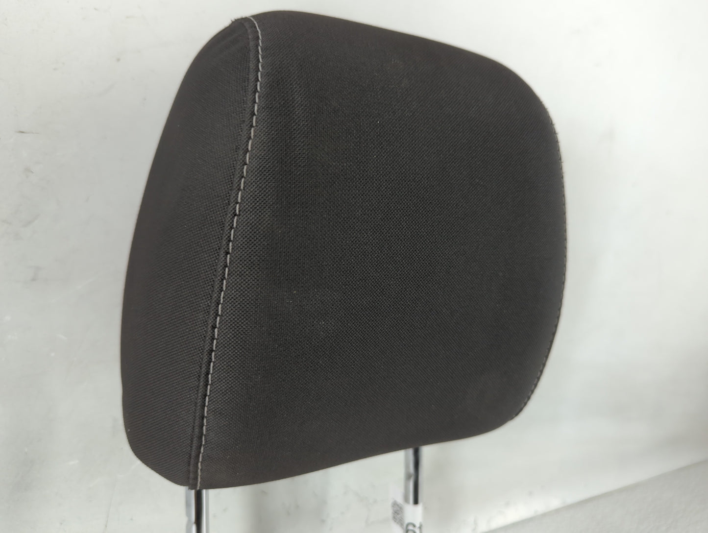2015 Ford Escape Headrest Head Rest Front Driver Passenger Seat Fits OEM Used Auto Parts - Oemusedautoparts1.com