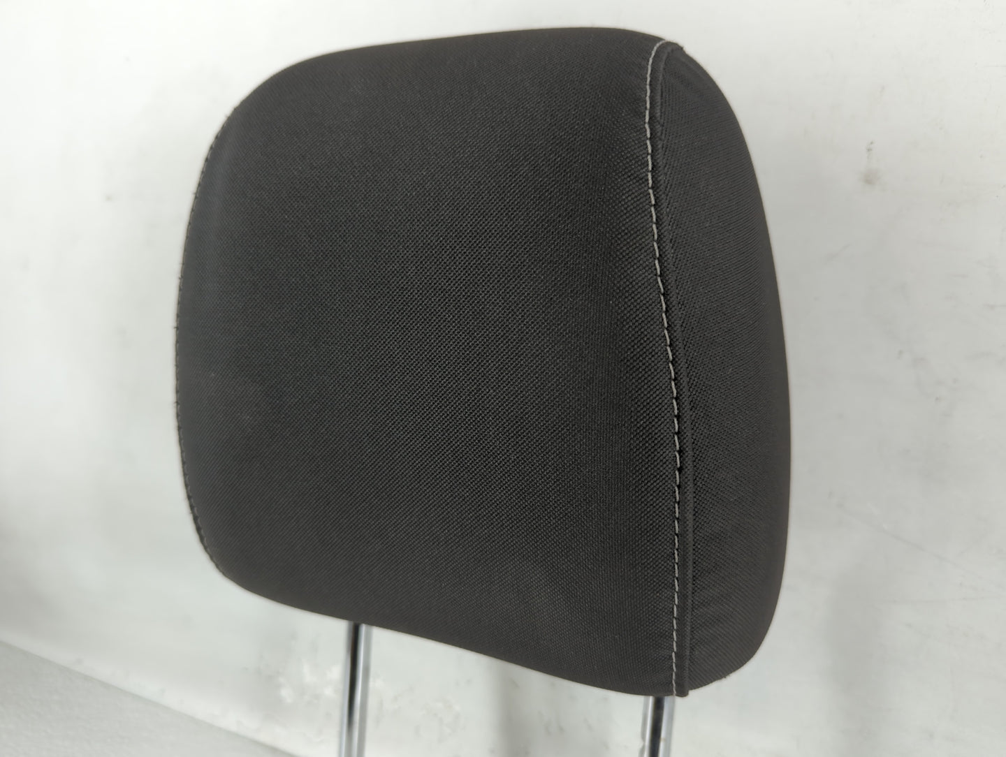 2015 Ford Escape Headrest Head Rest Front Driver Passenger Seat Fits OEM Used Auto Parts - Oemusedautoparts1.com
