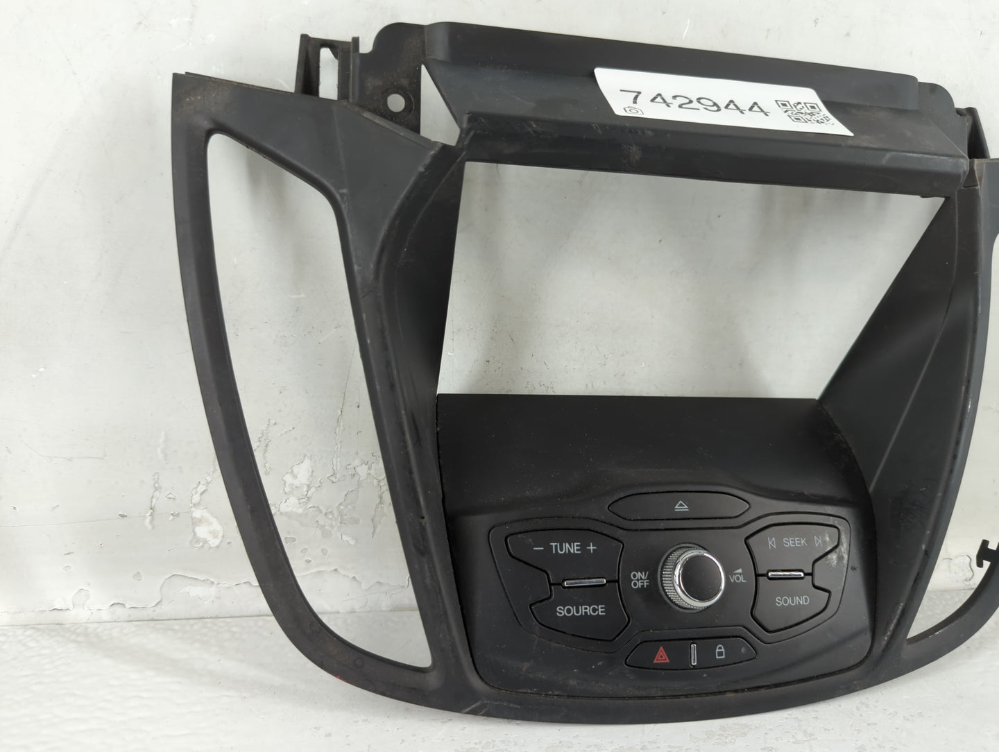 2013-2016 Ford Escape Radio AM FM Cd Player Receiver Replacement P/N:CJ54-18835-C520 Fits Fits 2013 2014 2015 2016 OEM Used 