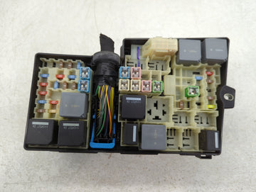 2013-2016 Ford Escape Fusebox Fuse Box Panel Relay Module P/N:AV6T-14A142-AB Fits Fits 2013 2014 2015 2016 OEM Used Auto Parts