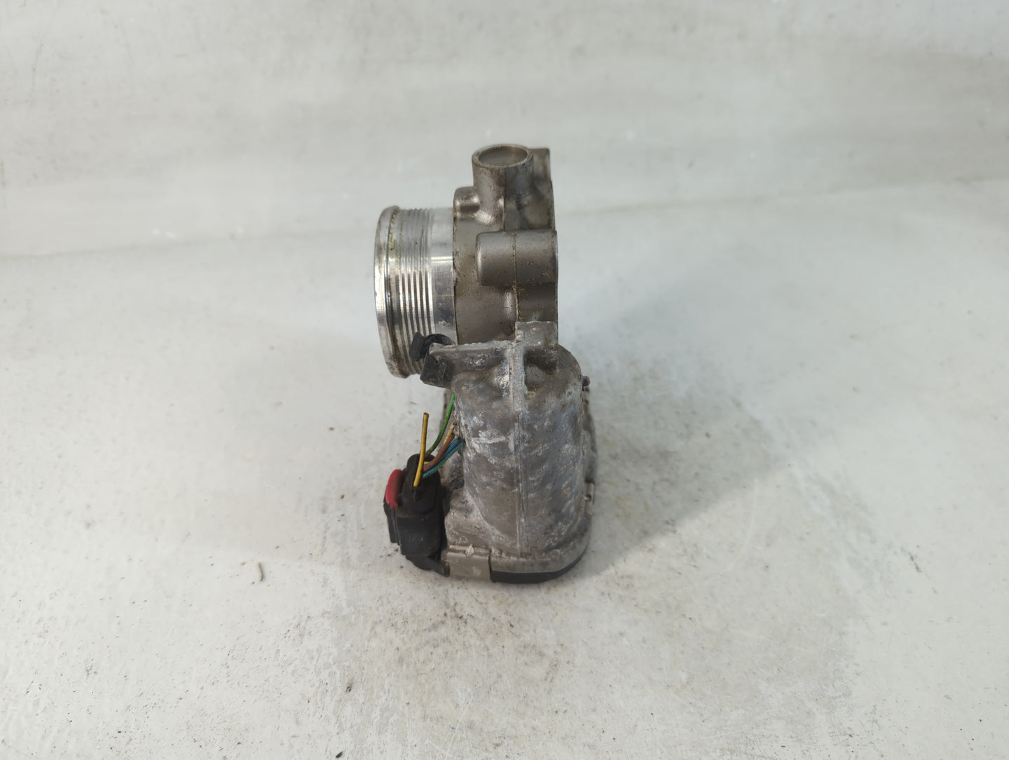2013-2016 Ford Escape Throttle Body P/N:DS7E-9F991-BB Fits Fits 2012 2013 2014 2015 2016 2017 OEM Used Auto Parts - Oemuseda