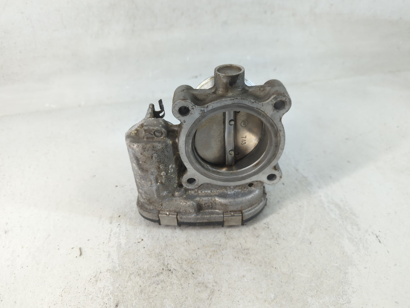 2013-2016 Ford Escape Throttle Body P/N:DS7E-9F991-BB Fits Fits 2012 2013 2014 2015 2016 2017 OEM Used Auto Parts - Oemuseda