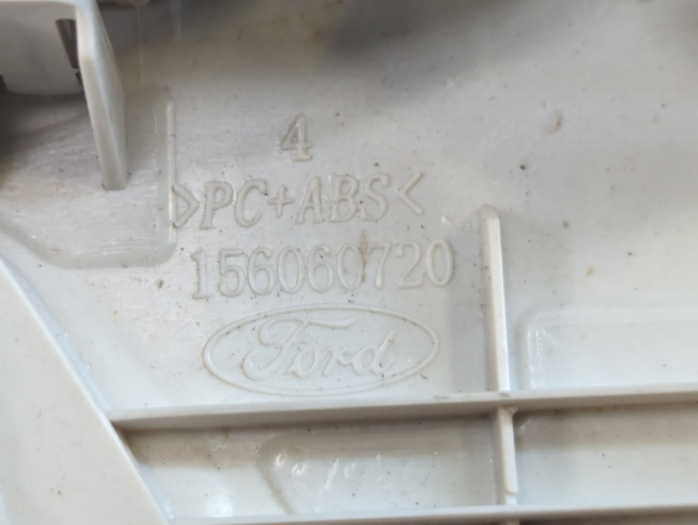 2015 Ford Escape Overhead Roof Console - Oemusedautoparts1.com