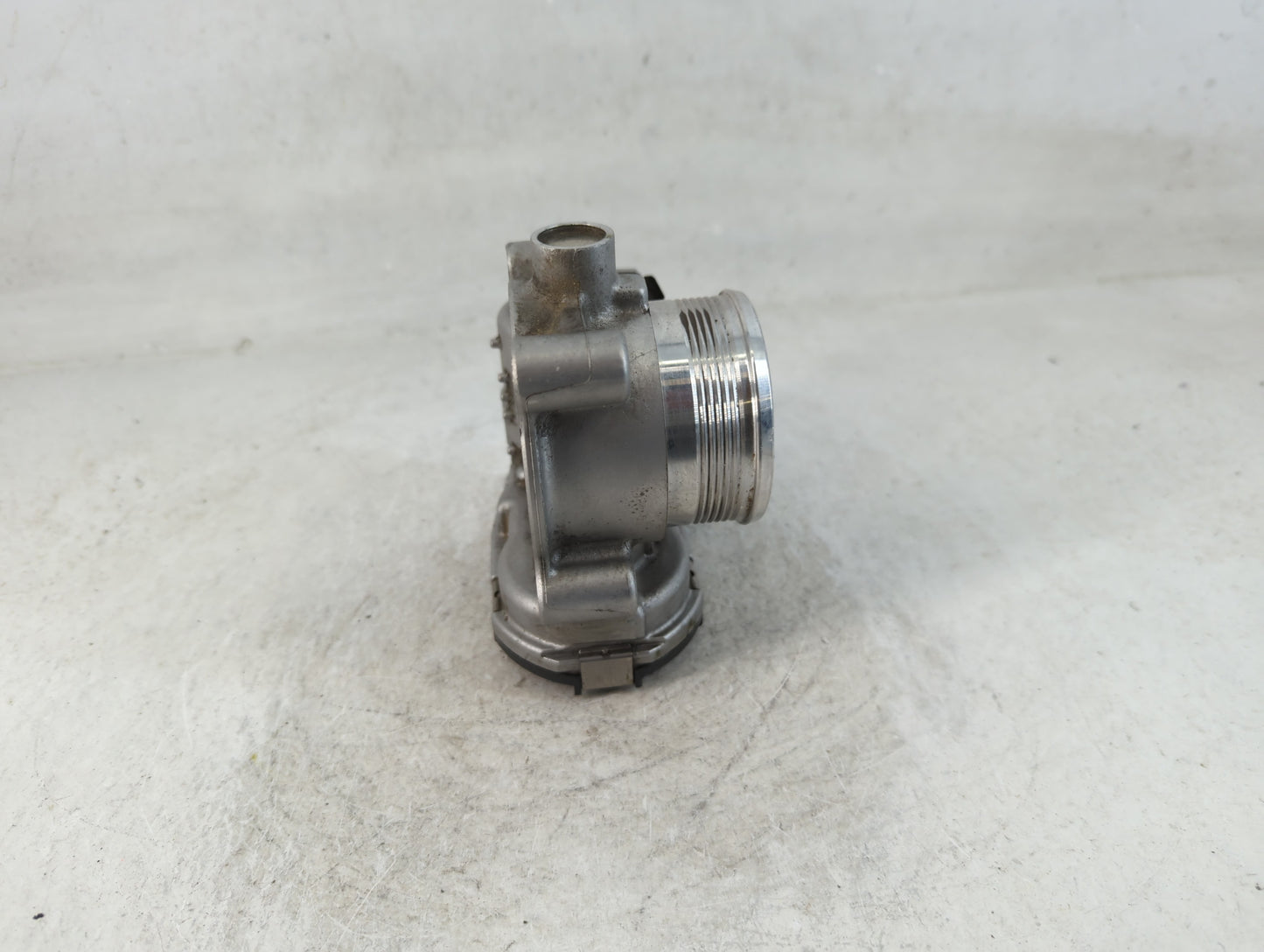 2013-2016 Ford Escape Throttle Body P/N:DS7E-9F991-BB Fits Fits 2012 2013 2014 2015 2016 2017 OEM Used Auto Parts - Oemuseda