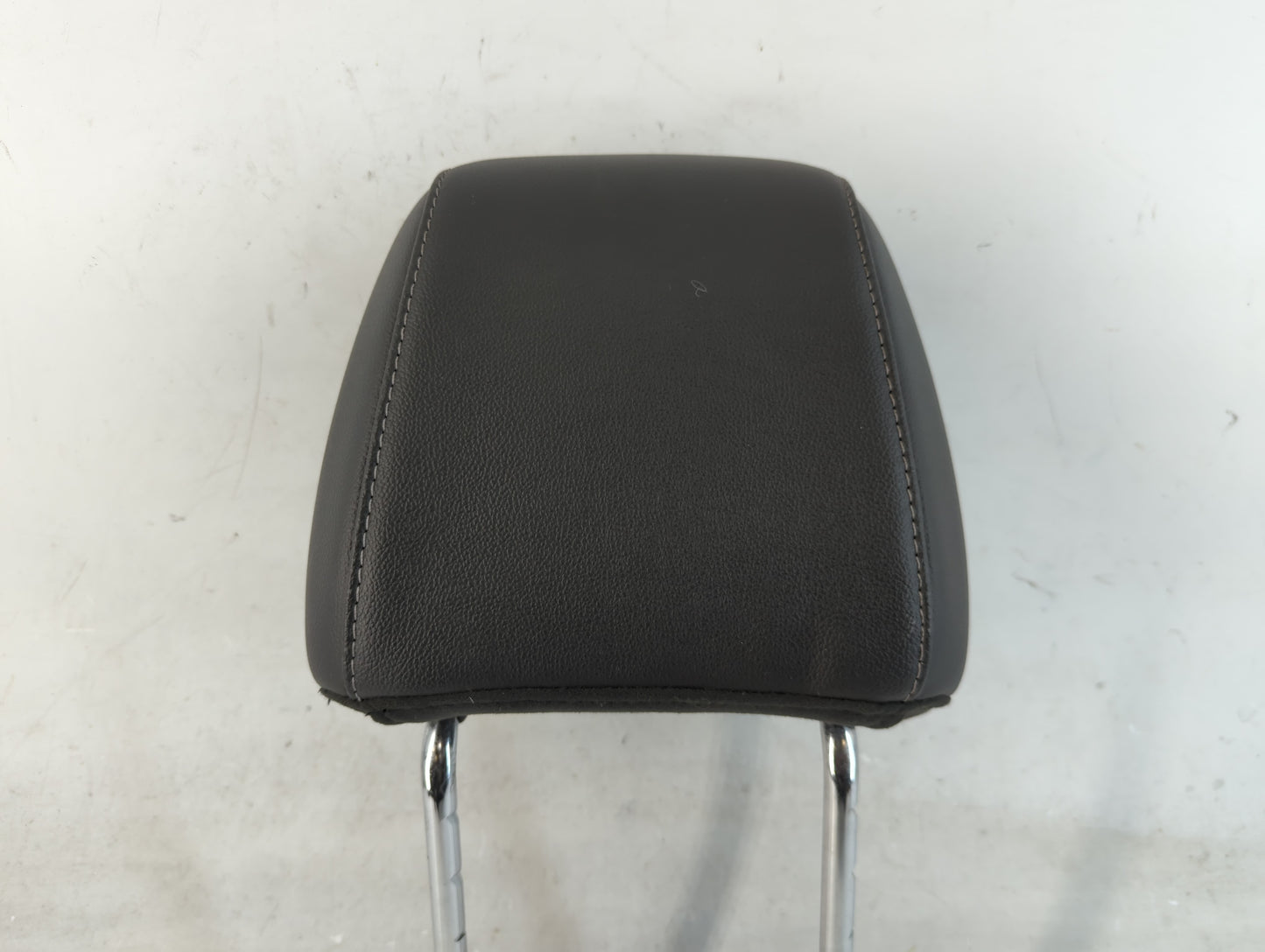 2015 Ford Escape Headrest Head Rest Front Driver Passenger Seat Fits OEM Used Auto Parts - Oemusedautoparts1.com