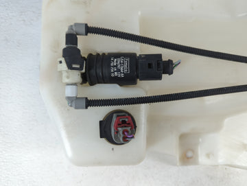 2015-2019 Ford Escape Windshield Washer Fluid Reservoir Bottle Oem