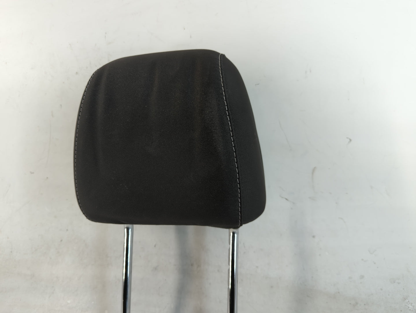 2013-2015 Ford Escape Headrest Head Rest Front Driver Passenger Seat Fits Fits 2013 2014 2015 OEM Used Auto Parts - Oemuseda