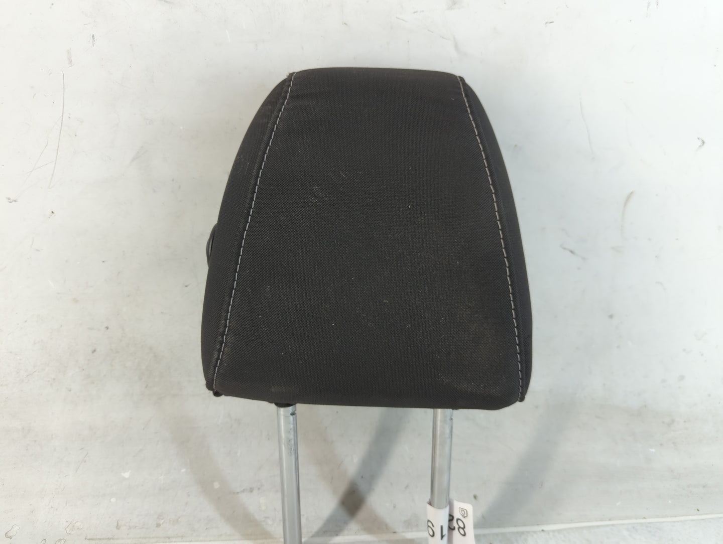 2013-2015 Ford Escape Headrest Head Rest Front Driver Passenger Seat Fits Fits 2013 2014 2015 OEM Used Auto Parts - Oemuseda
