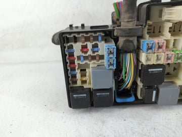 2013-2016 Ford Escape Fusebox Fuse Box Panel Relay Module P/N:AV6T-14A067-AD Fits Fits 2013 2014 2015 2016 OEM Used Auto Parts