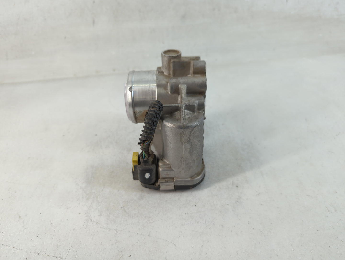 2013-2016 Ford Escape Throttle Body P/N:7S7G-9F991-CA Fits Fits 2013 2014 2015 2016 2017 2018 2019 OEM Used Auto Parts - Oem