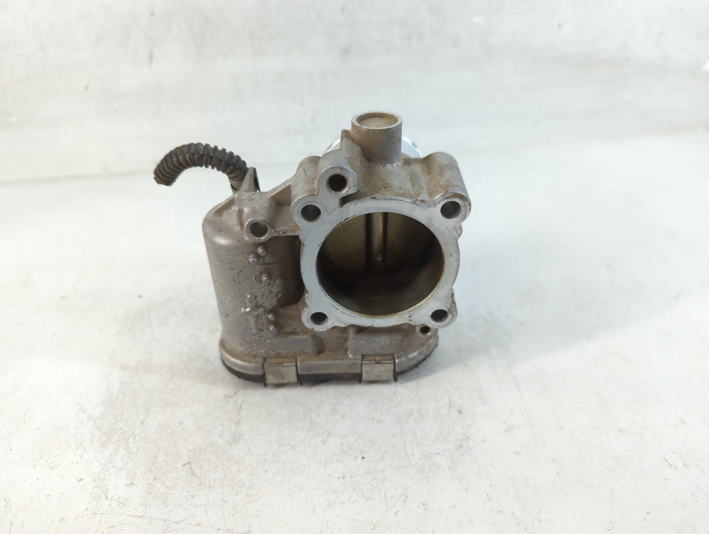 2013-2016 Ford Escape Throttle Body P/N:7S7G-9F991-CA Fits Fits 2013 2014 2015 2016 2017 2018 2019 OEM Used Auto Parts - Oem