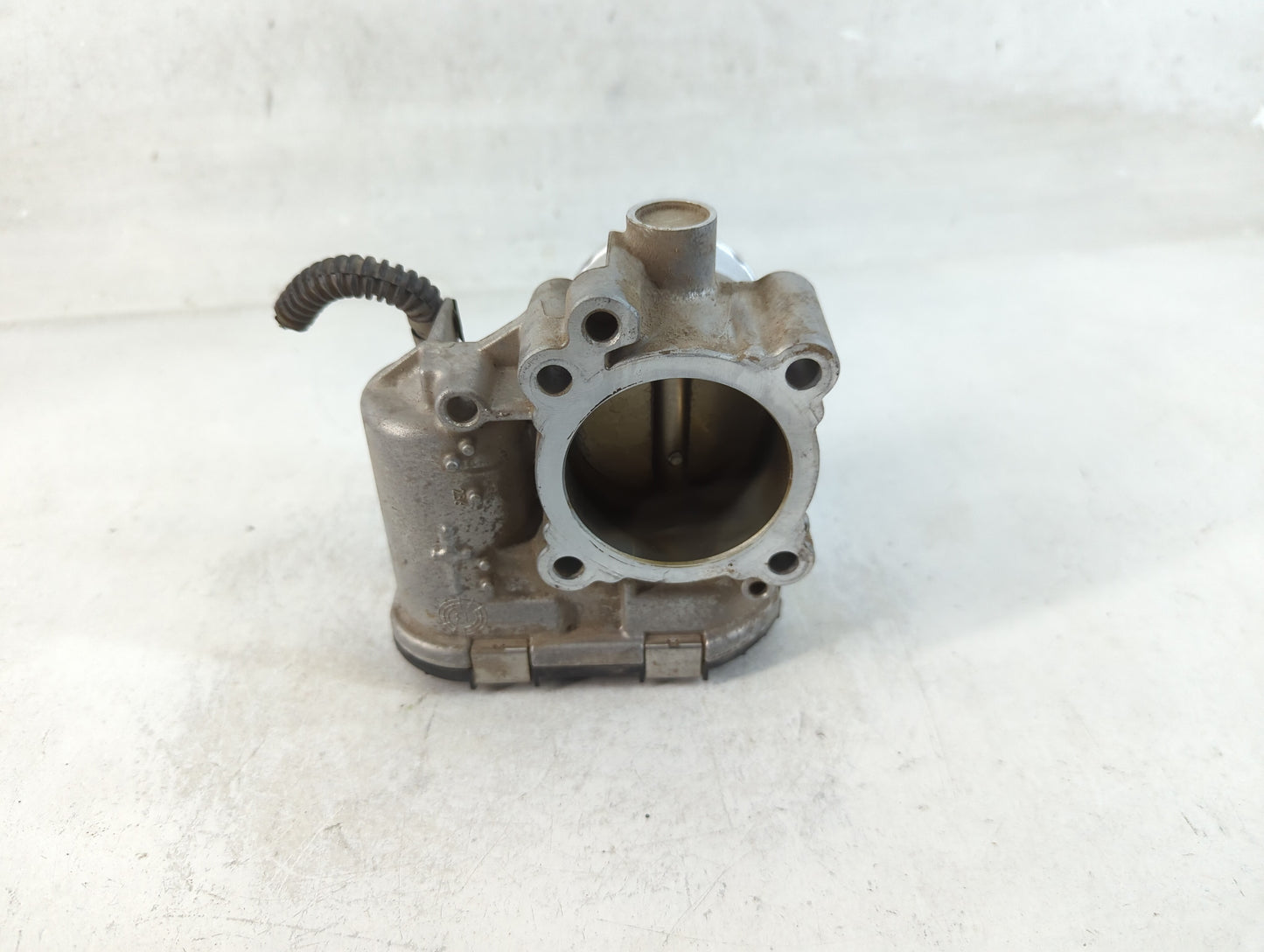 2013-2016 Ford Escape Throttle Body P/N:7S7G-9F991-CA Fits Fits 2013 2014 2015 2016 2017 2018 2019 OEM Used Auto Parts - Oem