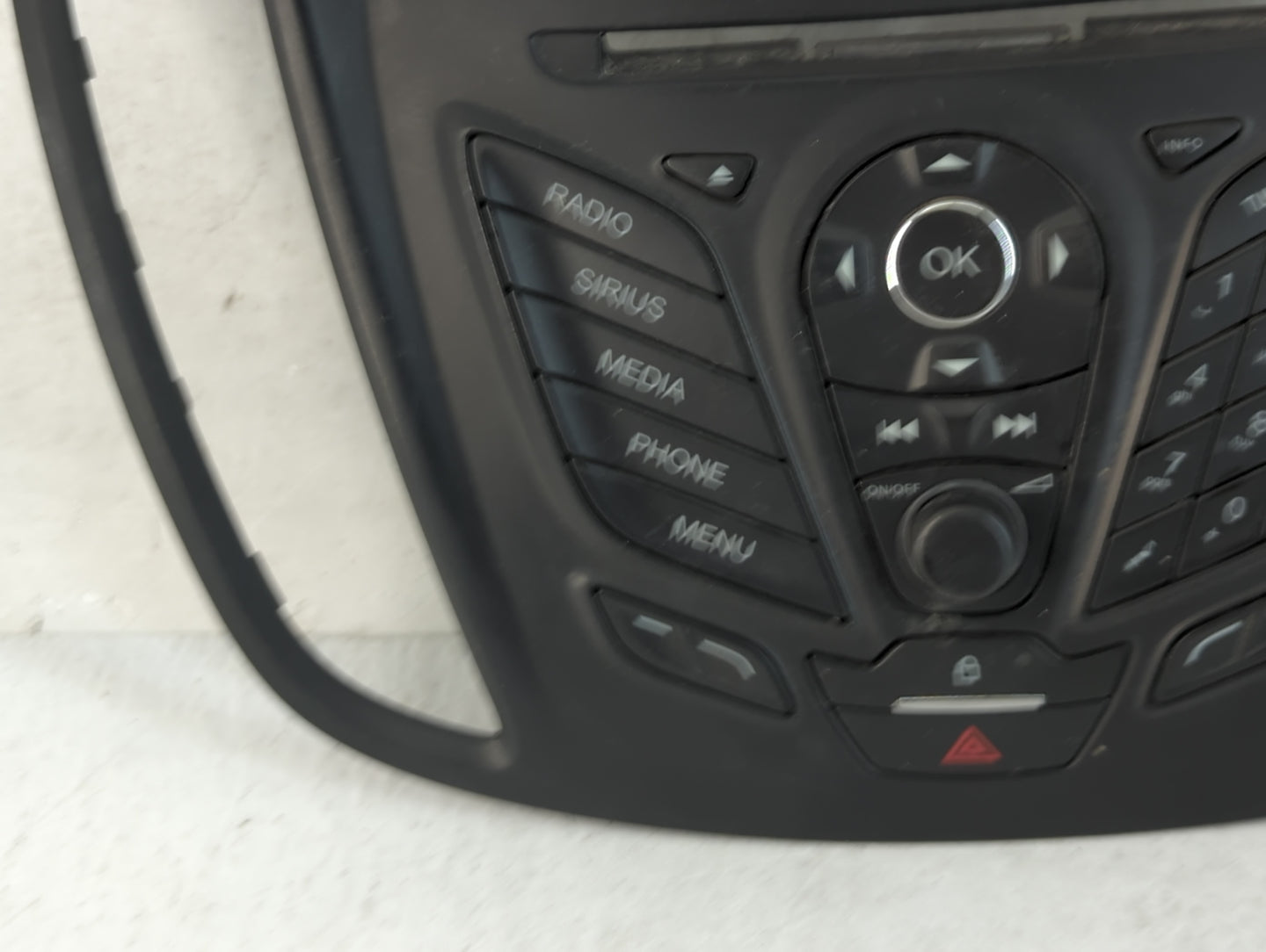 2013-2016 Ford Escape Radio AM FM Cd Player Receiver Replacement P/N:DJ5T18K811BA Fits Fits 2013 2014 2015 2016 OEM Used Aut