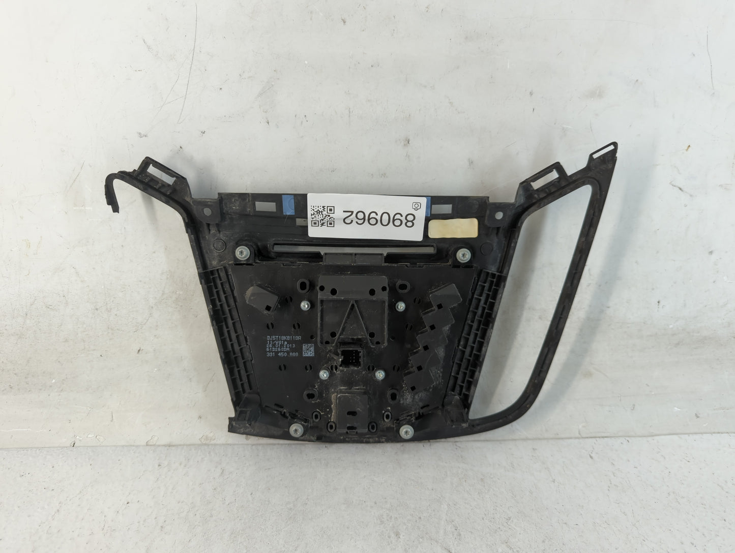 2013-2016 Ford Escape Radio AM FM Cd Player Receiver Replacement P/N:DJ5T18K811BA Fits Fits 2013 2014 2015 2016 OEM Used Aut