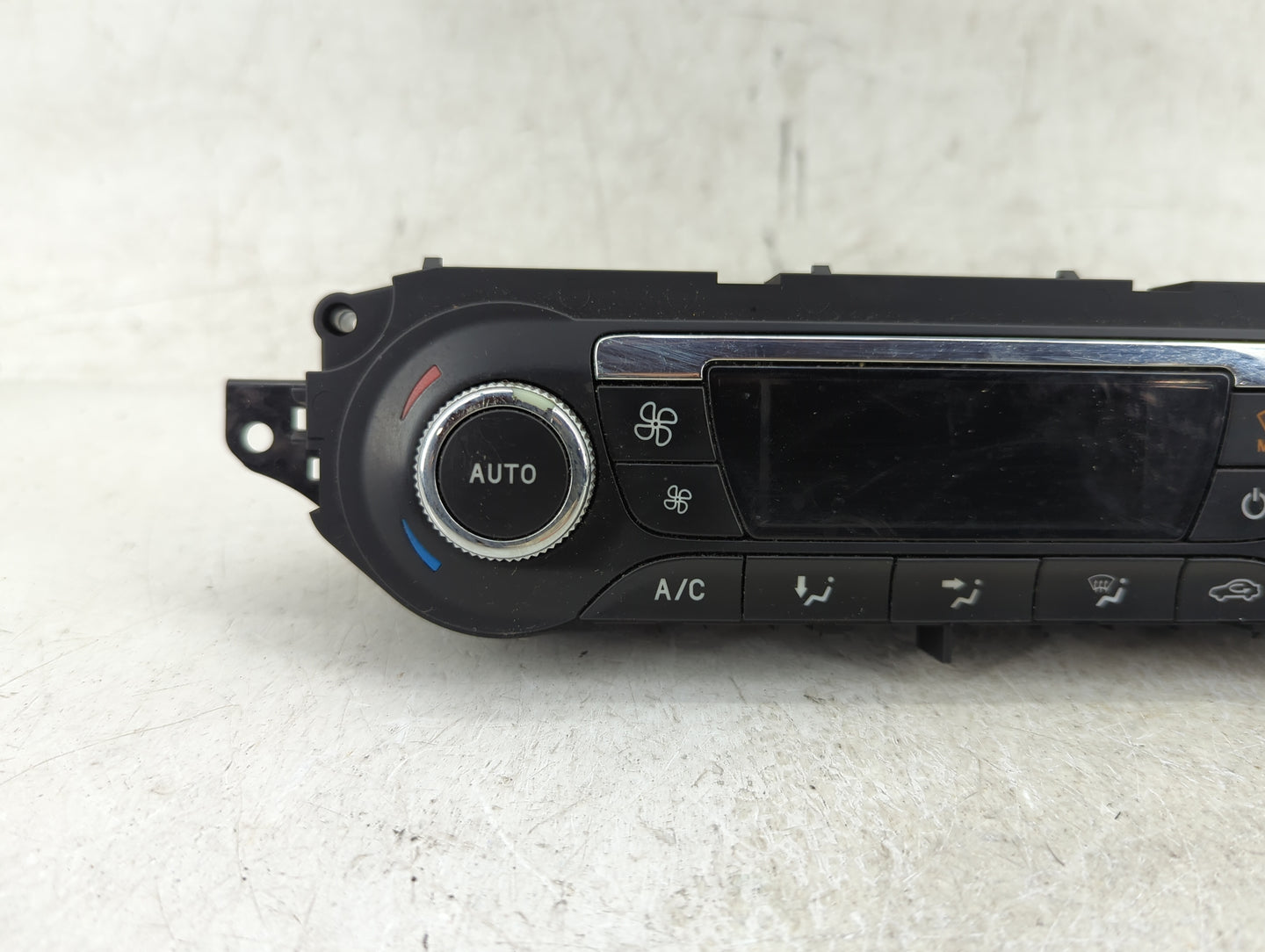 2015 Ford Escape Climate Control Module Temperature AC/Heater Replacement P/N:CJ5T-18C612-BC Fits OEM Used Auto Parts - Oemu