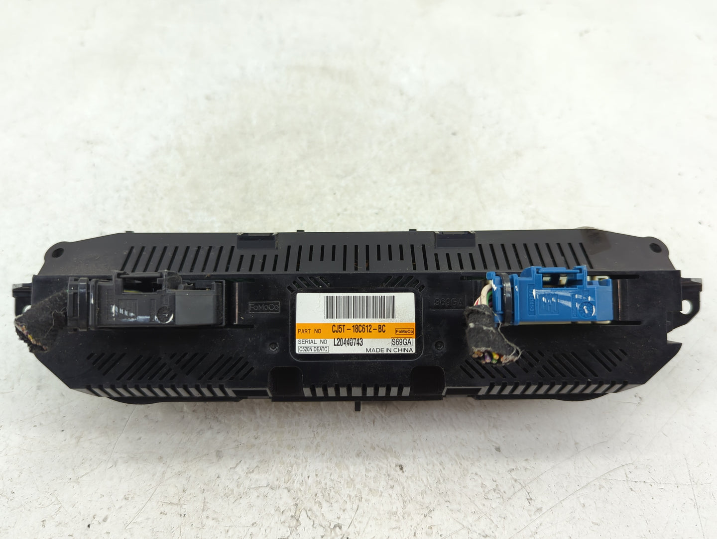 2015 Ford Escape Climate Control Module Temperature AC/Heater Replacement P/N:CJ5T-18C612-BC Fits OEM Used Auto Parts - Oemu