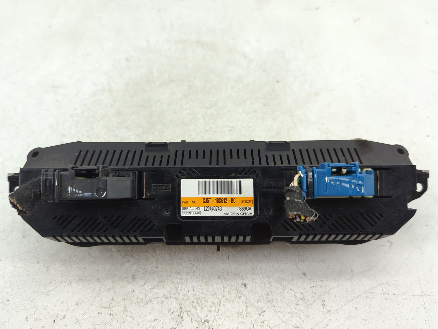 2015 Ford Escape Climate Control Module Temperature AC/Heater Replacement P/N:CJ5T-18C612-BC Fits OEM Used Auto Parts - Oemu