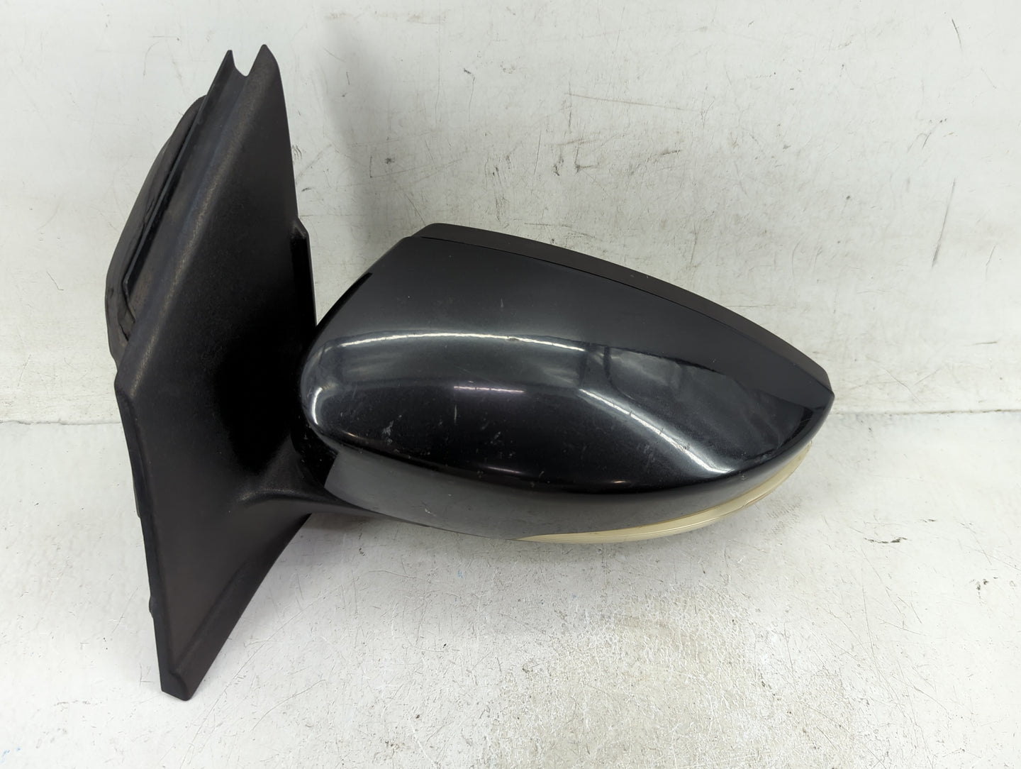 2015 Ford Escape Driver Side View Mirror - Left Door Mirror OEM Used - Oemusedautoparts1.com