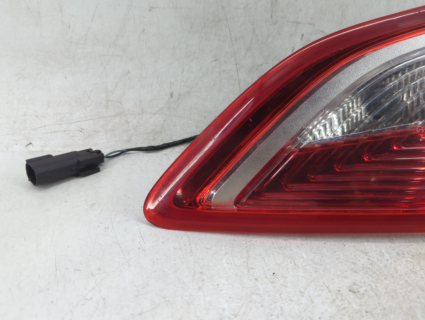 2013-2016 Ford Escape Driver Left Side Deck Lid Mounted Tail Light - Oemusedautoparts1.com