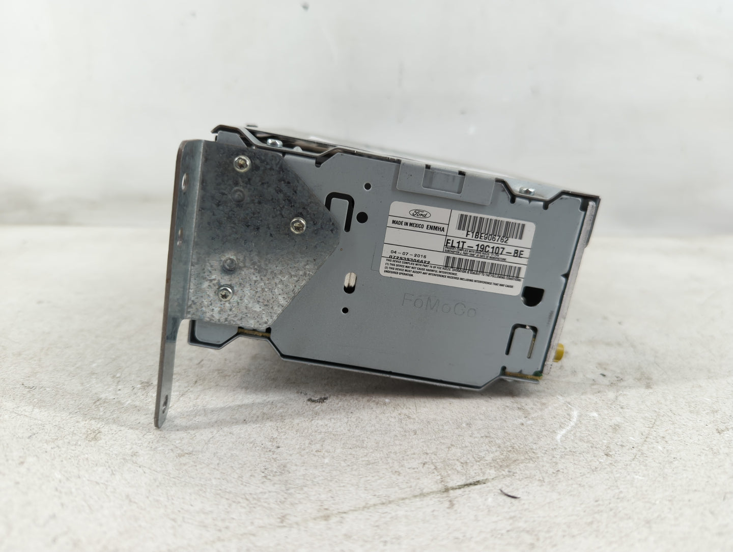 2015 Ford Expedition Radio AM FM Cd Player Receiver Replacement Fits OEM Used Auto Parts - Oemusedautoparts1.com