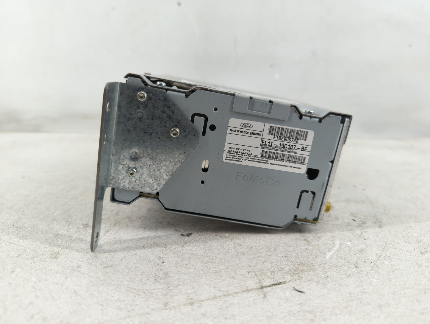 2015 Ford Expedition Radio AM FM Cd Player Receiver Replacement Fits OEM Used Auto Parts - Oemusedautoparts1.com