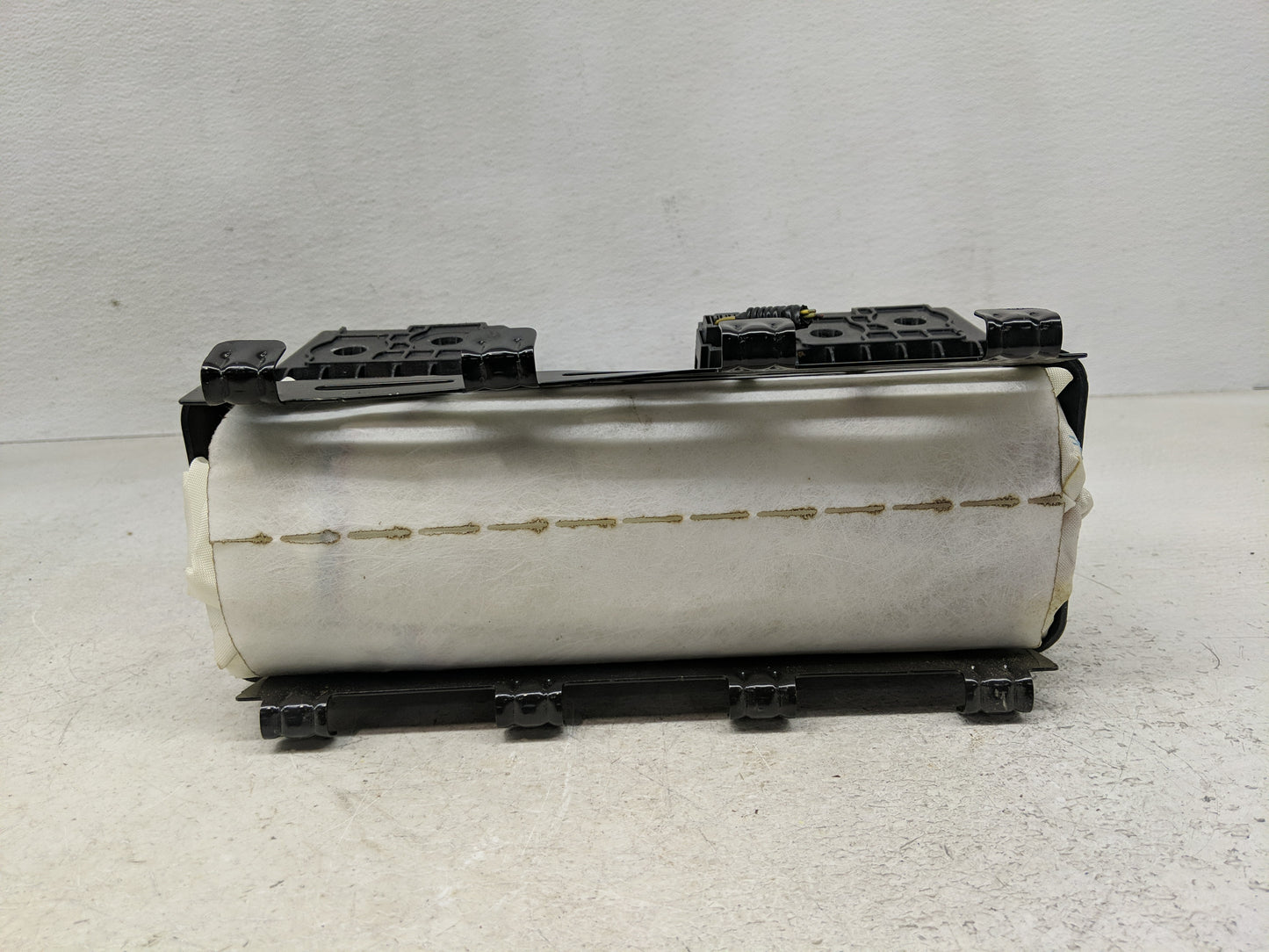 2015 Ford Expedition Air Bag Passenger Right Dashboard OEM P/N:AL1415044A74 Fits OEM Used Auto Parts - Oemusedautoparts1.com