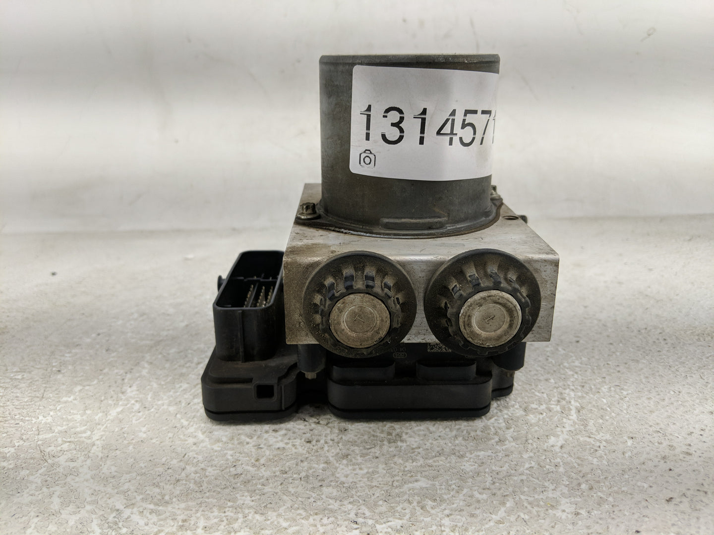 2015 Ford Expedition ABS Pump Control Module Replacement Fits OEM Used Auto Parts - Oemusedautoparts1.com