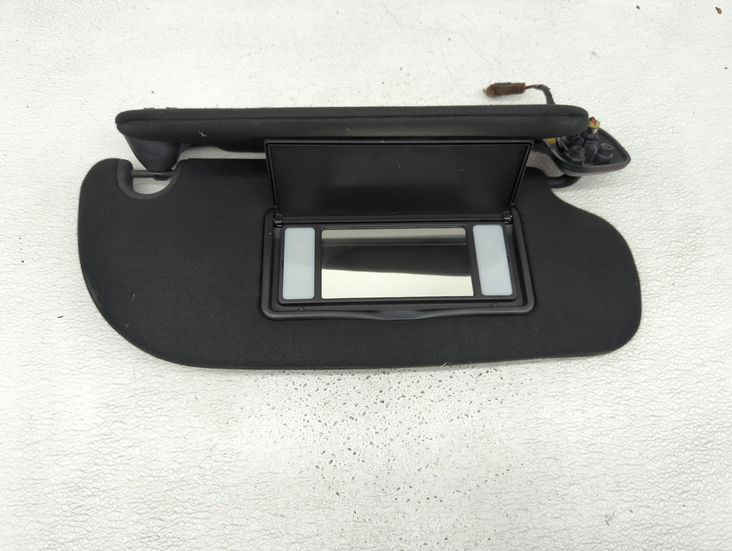 2015 Ford Expedition Sun Visor Shade Replacement Passenger Right Mirror Fits OEM Used Auto Parts - Oemusedautoparts1.com