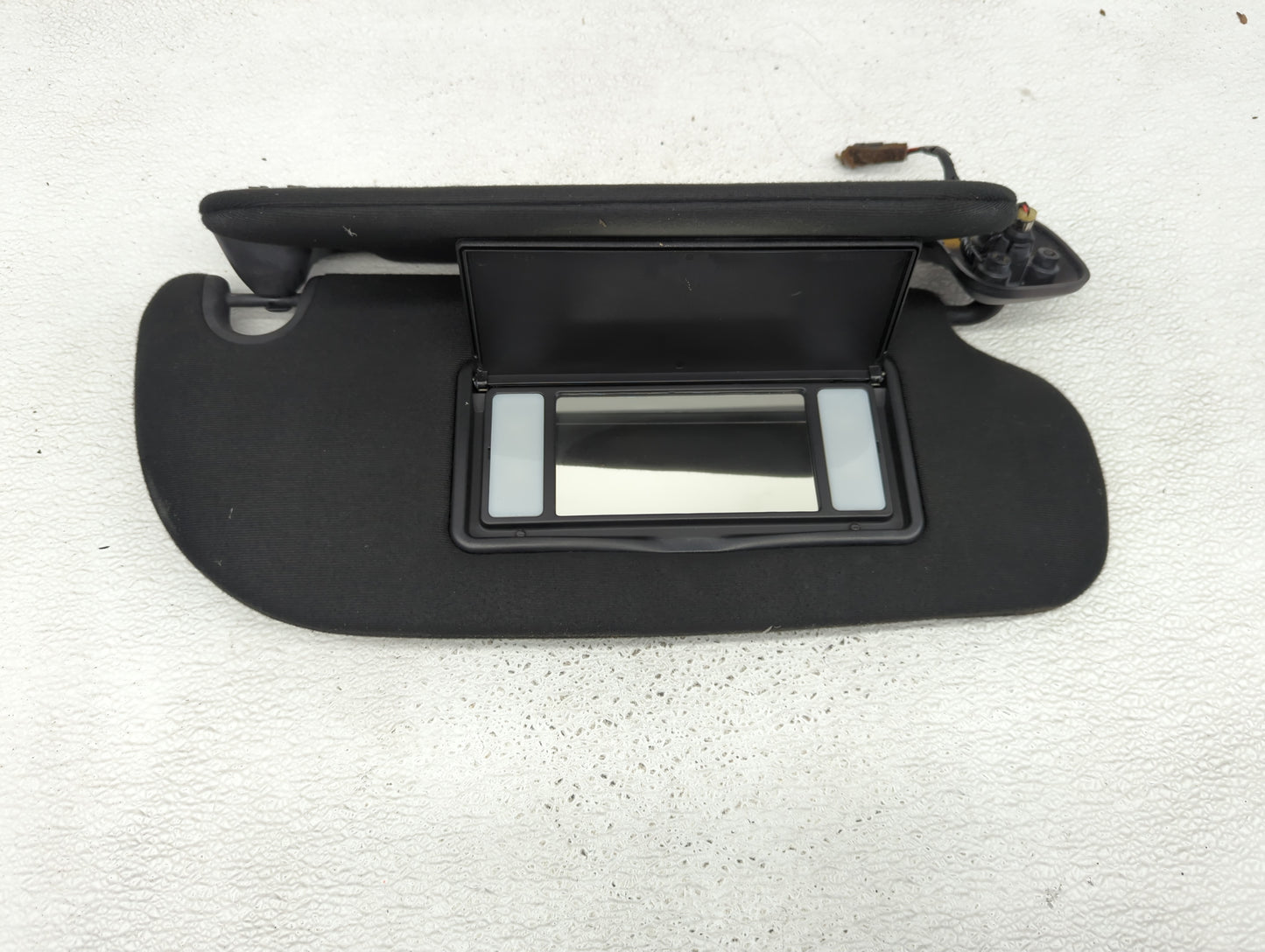 2015 Ford Expedition Sun Visor Shade Replacement Passenger Right Mirror Fits OEM Used Auto Parts - Oemusedautoparts1.com