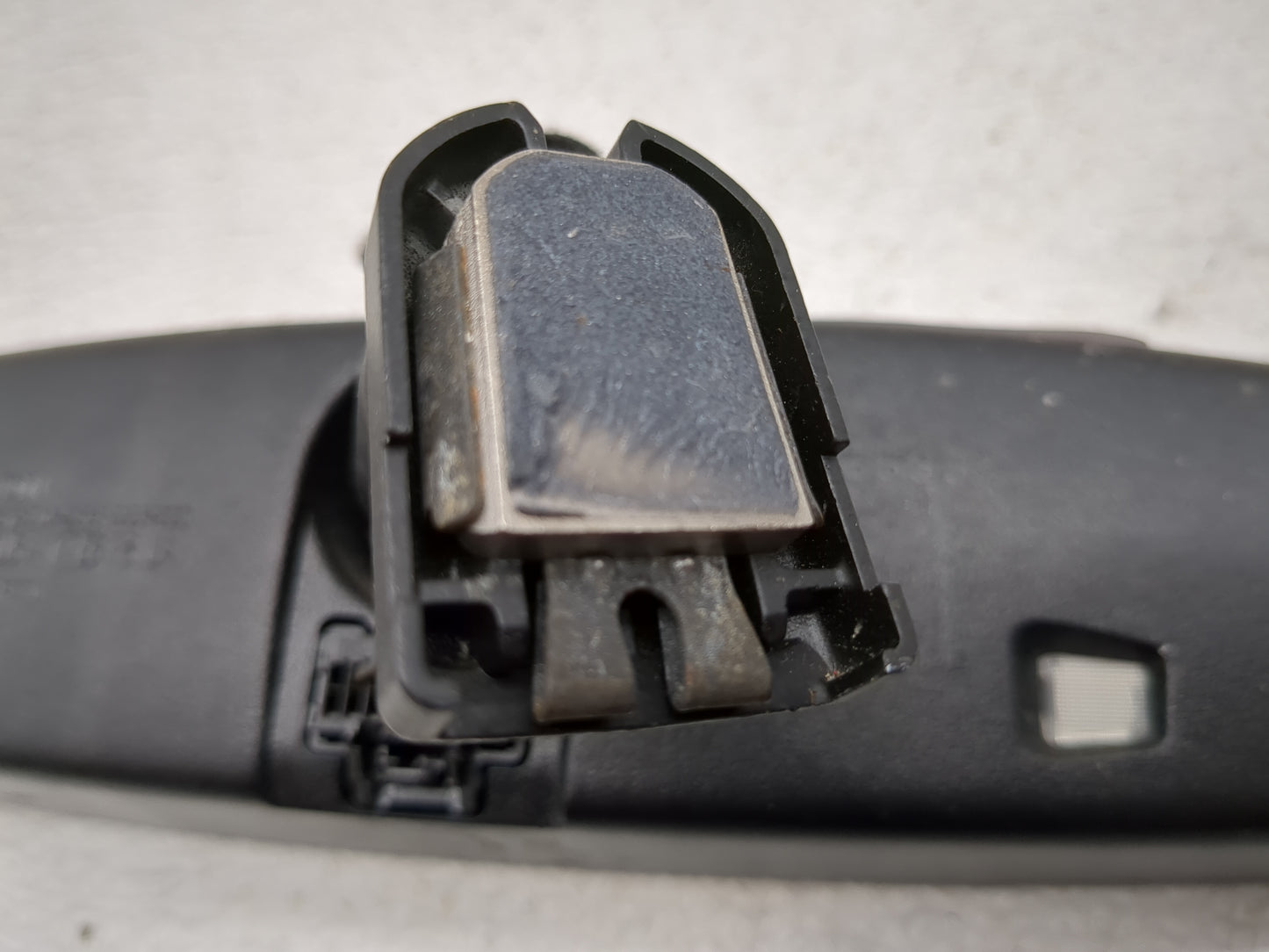 2015-2017 Ford Expedition Interior Rear View Mirror Replacement OEM P/N:BU5A 17E678 LA Fits OEM Used Auto Parts - Oemusedaut