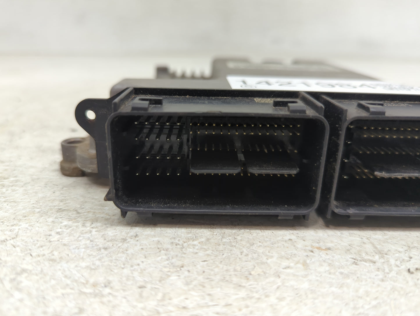 2015 Ford Expedition PCM Engine Control Computer ECU ECM PCU OEM P/N:FL1A-12A650-BA FL1A-12B684-AA Fits OEM Used Auto Parts 