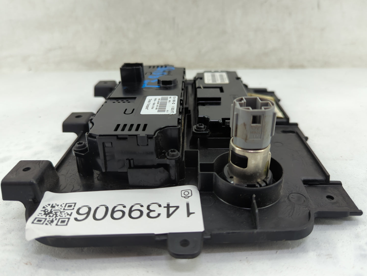 2015 Ford Expedition Climate Control Module Temperature AC/Heater Replacement P/N:FL1T-19A164-AA FL14-19980-CD Fits OEM Used