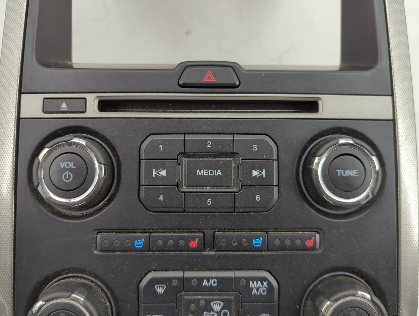 2015 Ford Expedition Radio AM FM Cd Player Receiver Replacement P/N:FL1T-18A802-EFSMQI EU-3614A-D, 276-1300-34 Fits OEM Used