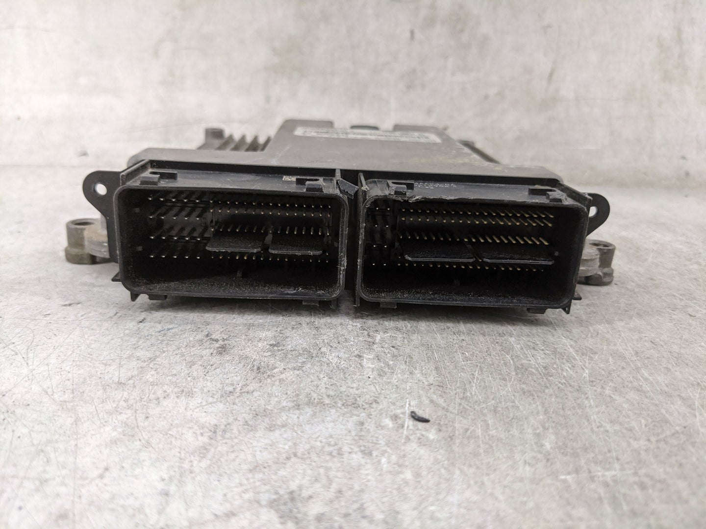 2015 Ford Expedition PCM Engine Control Computer ECU ECM PCU OEM P/N:FL1A-12A650-BA FL1A-12B684-AA Fits OEM Used Auto Parts 