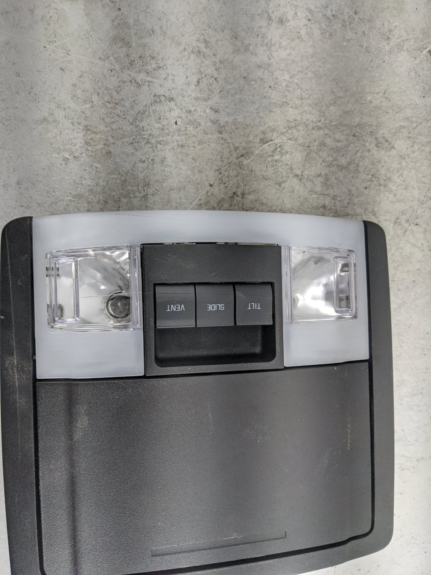 2015 Ford Expedition Overhead Console W/rear Climate Control Black - Oemusedautoparts1.com