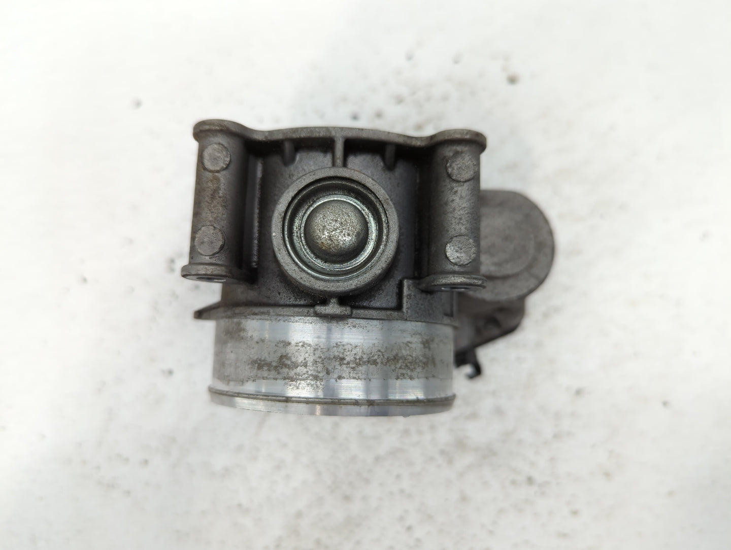 2015-2017 Ford Expedition Throttle Body P/N:14233 4003779 13008 4006130 Fits Fits 2011 2012 2013 2014 2015 2016 2017 2018 20