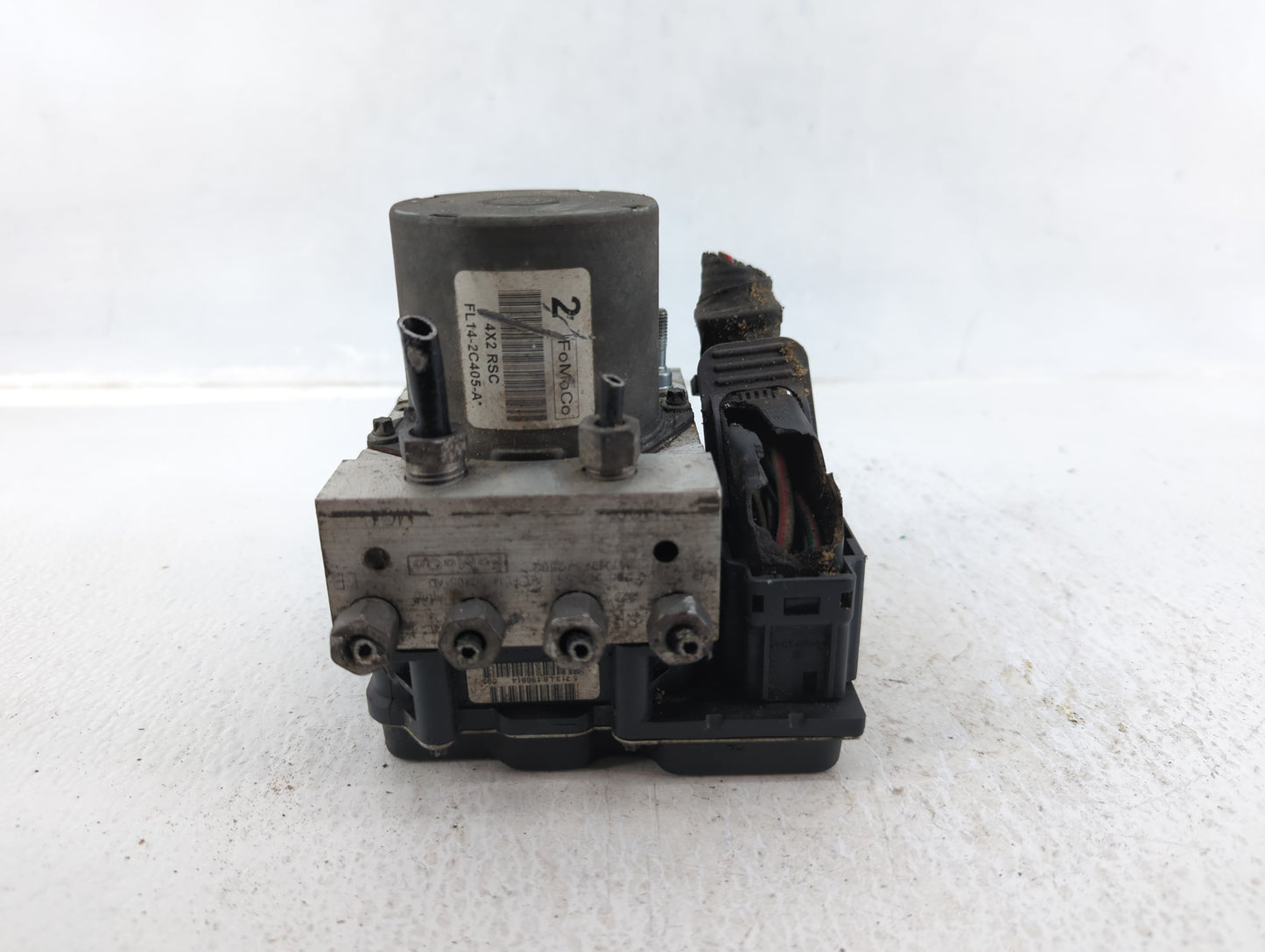 2015 Ford Expedition ABS Pump Control Module Replacement P/N:FL14-2C405-AD Fits OEM Used Auto Parts - Oemusedautoparts1.com