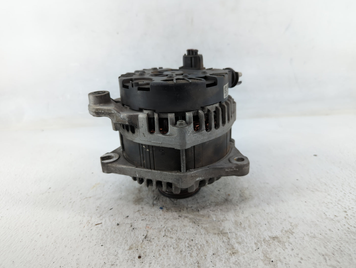 2015 Ford Expedition Alternator Replacement Generator Charging Assembly Engine OEM P/N:FL1T-10300-AB Fits OEM Used Auto Part