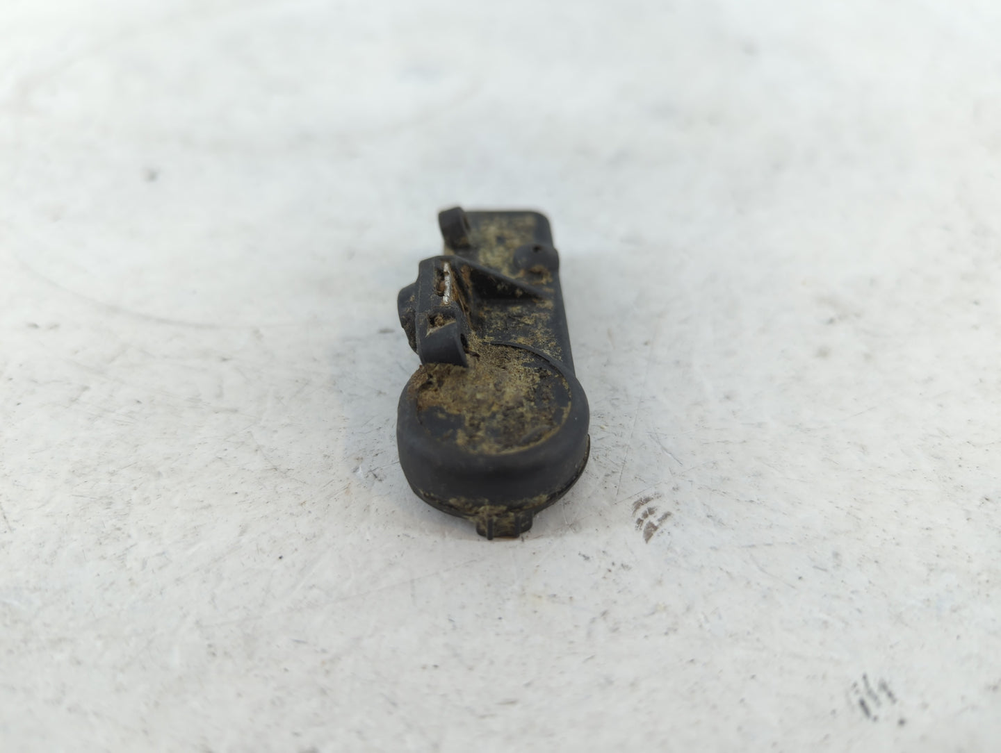 2015 Ford Expedition Tire Pressure Monitoring System Sensor Tpms - Oemusedautoparts1.com