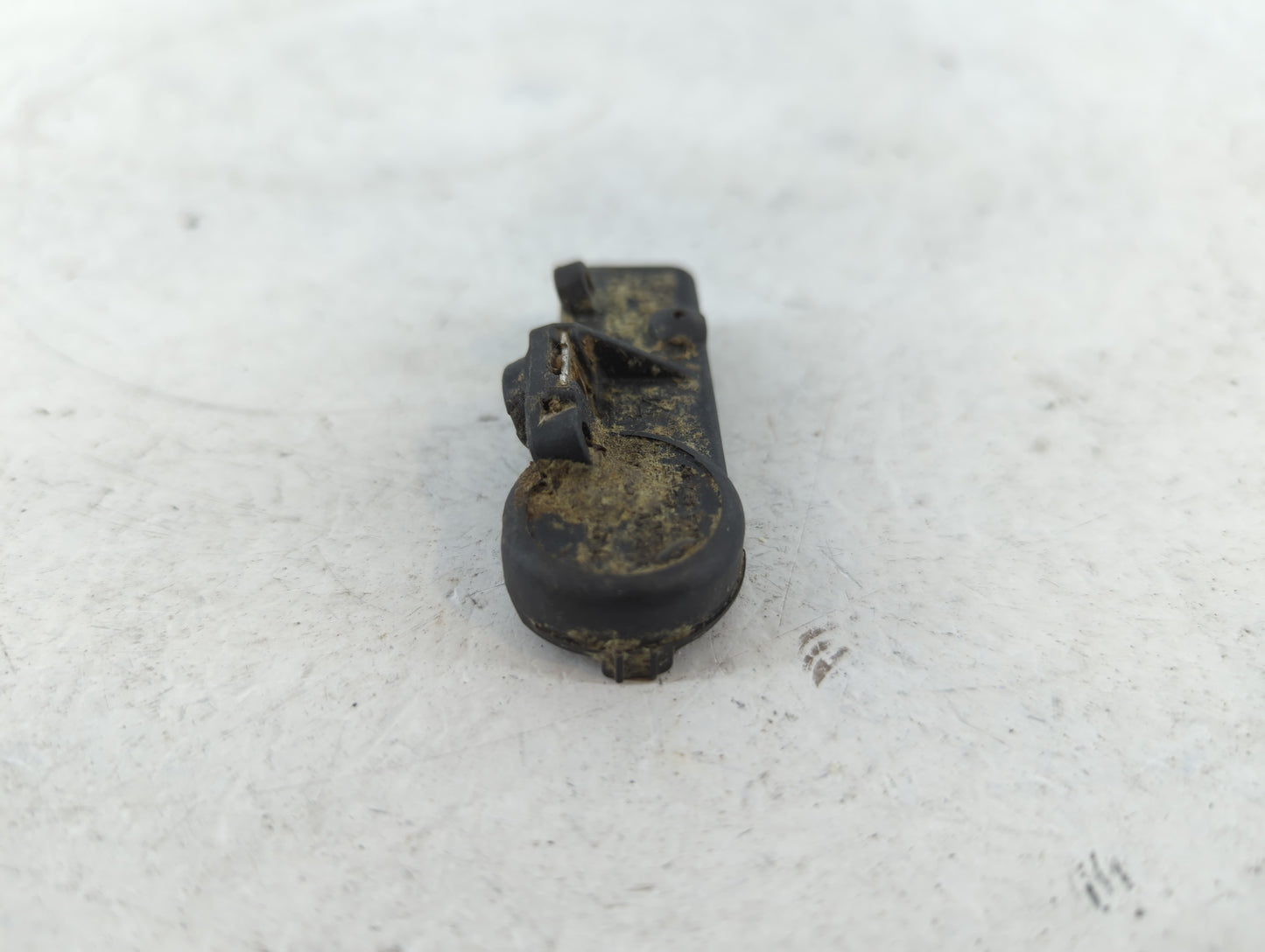 2015 Ford Expedition Tire Pressure Monitoring System Sensor Tpms - Oemusedautoparts1.com