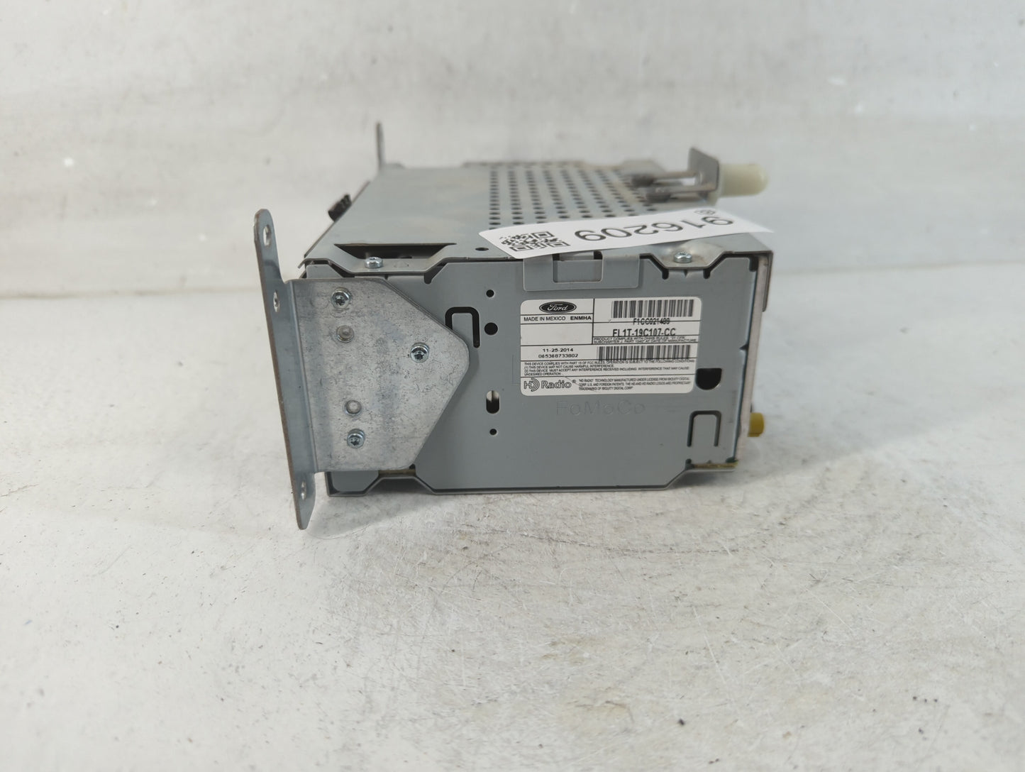 2015-2017 Ford Expedition Radio AM FM Cd Player Receiver Replacement P/N:FL1T-19C107-CC Fits Fits 2015 2016 2017 OEM Used Au
