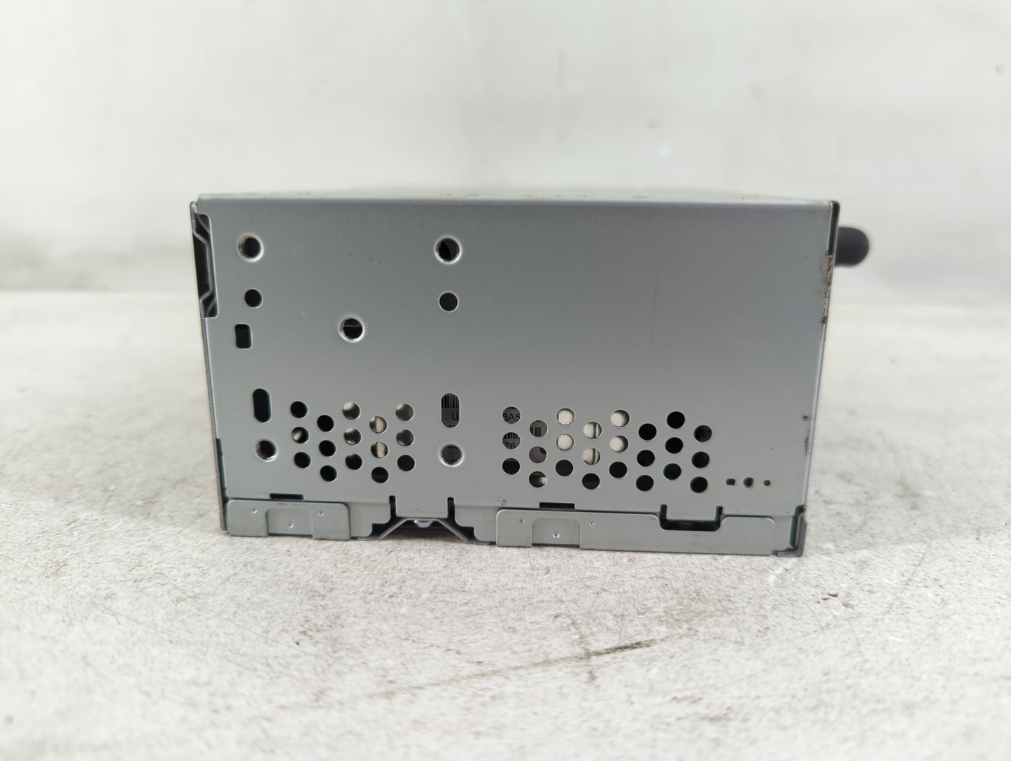 2015 Ford Explorer Radio AM FM Cd Player Receiver Replacement P/N:EB5T-19C107-HA EB5T-19C107-HB Fits OEM Used Auto Parts - O