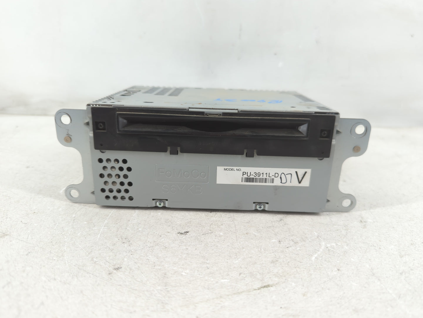 2015 Ford Explorer Radio AM FM Cd Player Receiver Replacement P/N:EB5T-19C107-JB Fits OEM Used Auto Parts - Oemusedautoparts