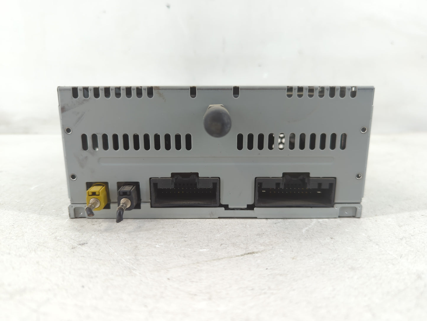 2015 Ford Explorer Radio AM FM Cd Player Receiver Replacement P/N:EB5T-19C107-JB Fits OEM Used Auto Parts - Oemusedautoparts