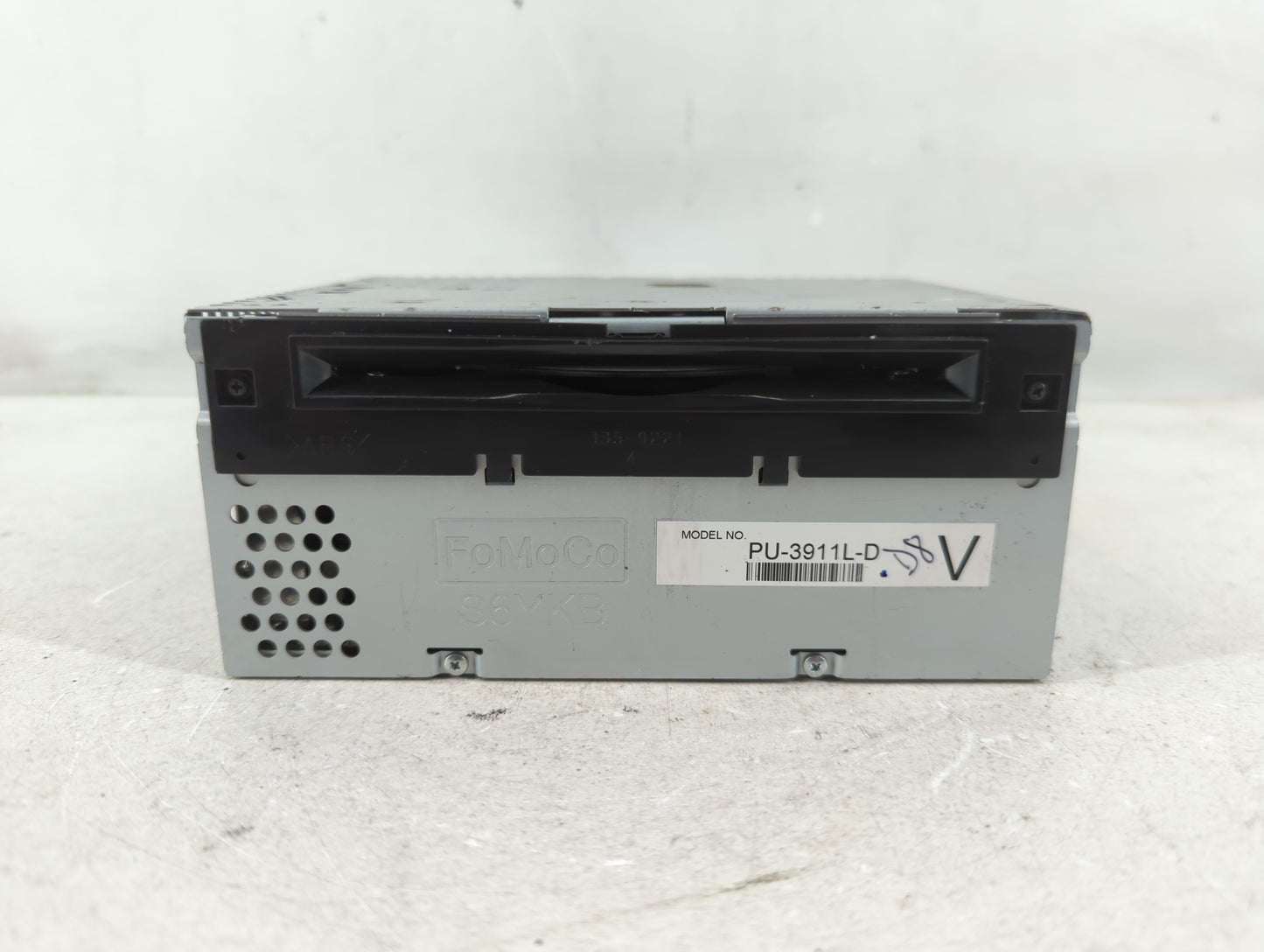 2015 Ford Explorer Radio AM FM Cd Player Receiver Replacement P/N:EB5T-19C107-JB Fits OEM Used Auto Parts - Oemusedautoparts