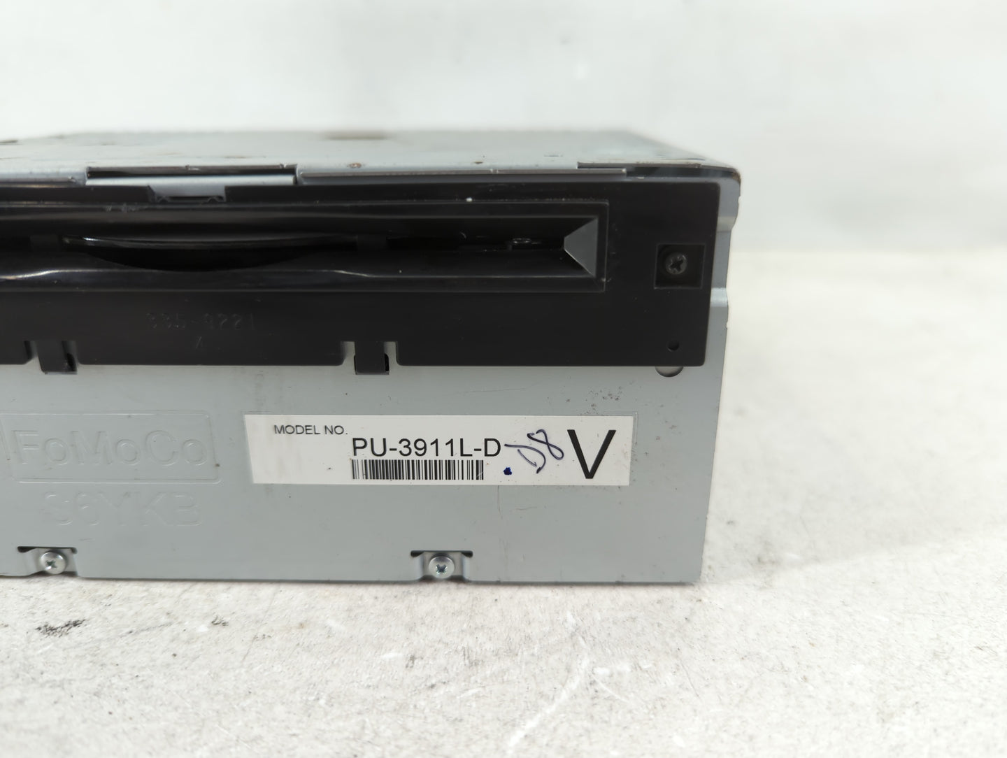 2015 Ford Explorer Radio AM FM Cd Player Receiver Replacement P/N:EB5T-19C107-JB Fits OEM Used Auto Parts - Oemusedautoparts
