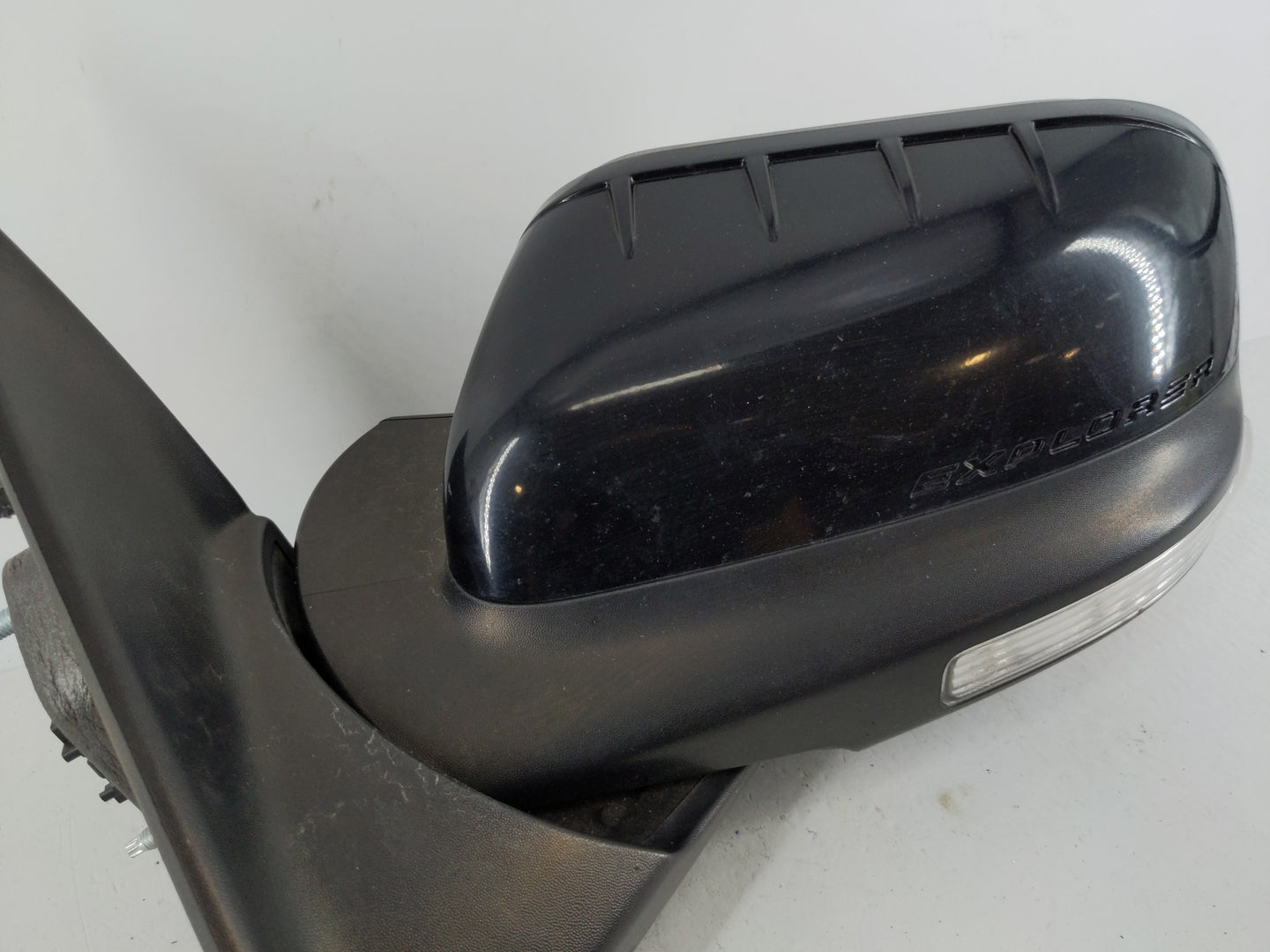 2011-2015 Ford Explorer Driver Side View Mirror - Left Door Mirror OEM Used - Oemusedautoparts1.com