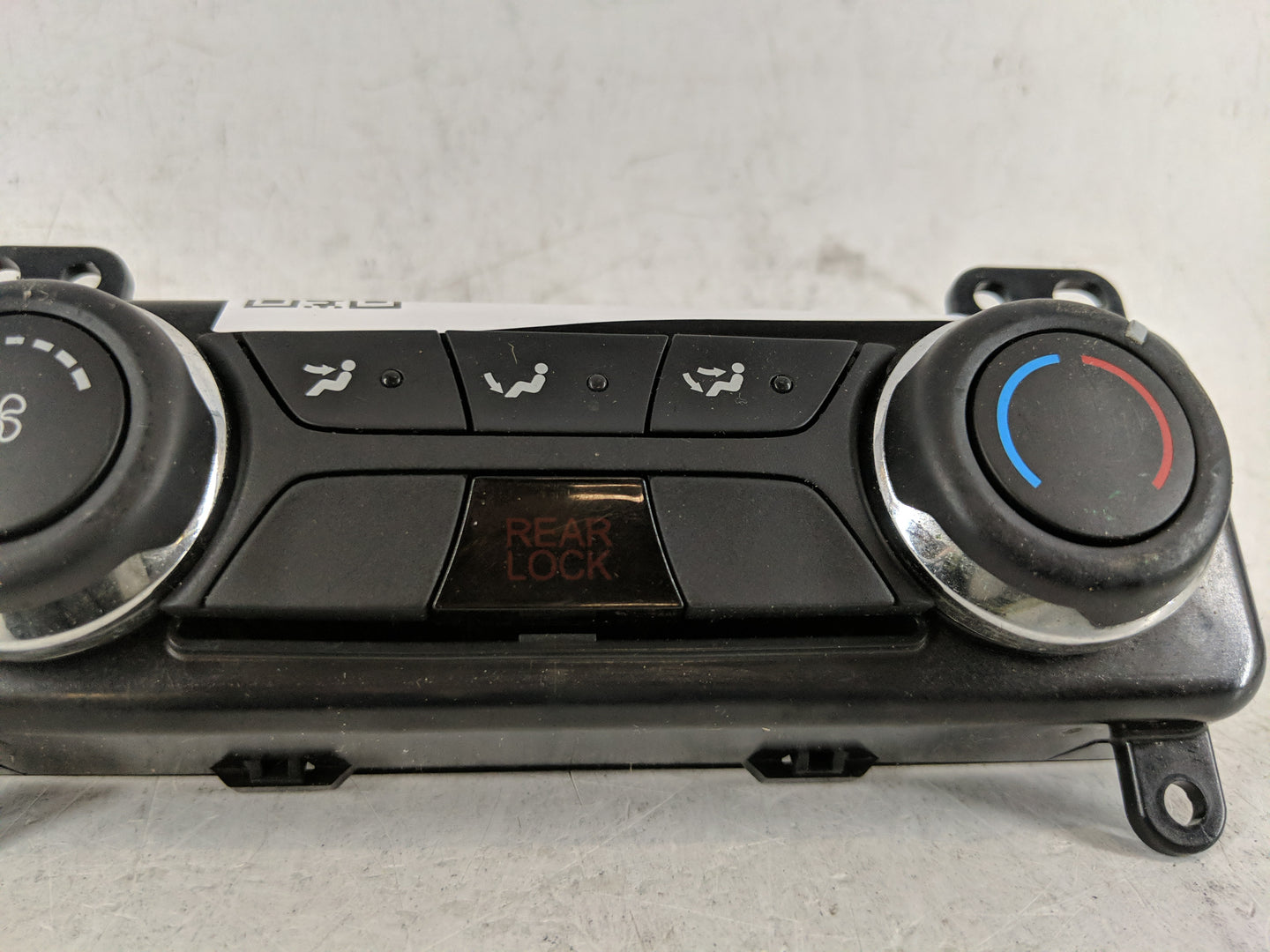 2015 Ford Explorer Climate Control Module Temperature AC/Heater Replacement P/N:BB5T-19980-BD Fits OEM Used Auto Parts - Oem