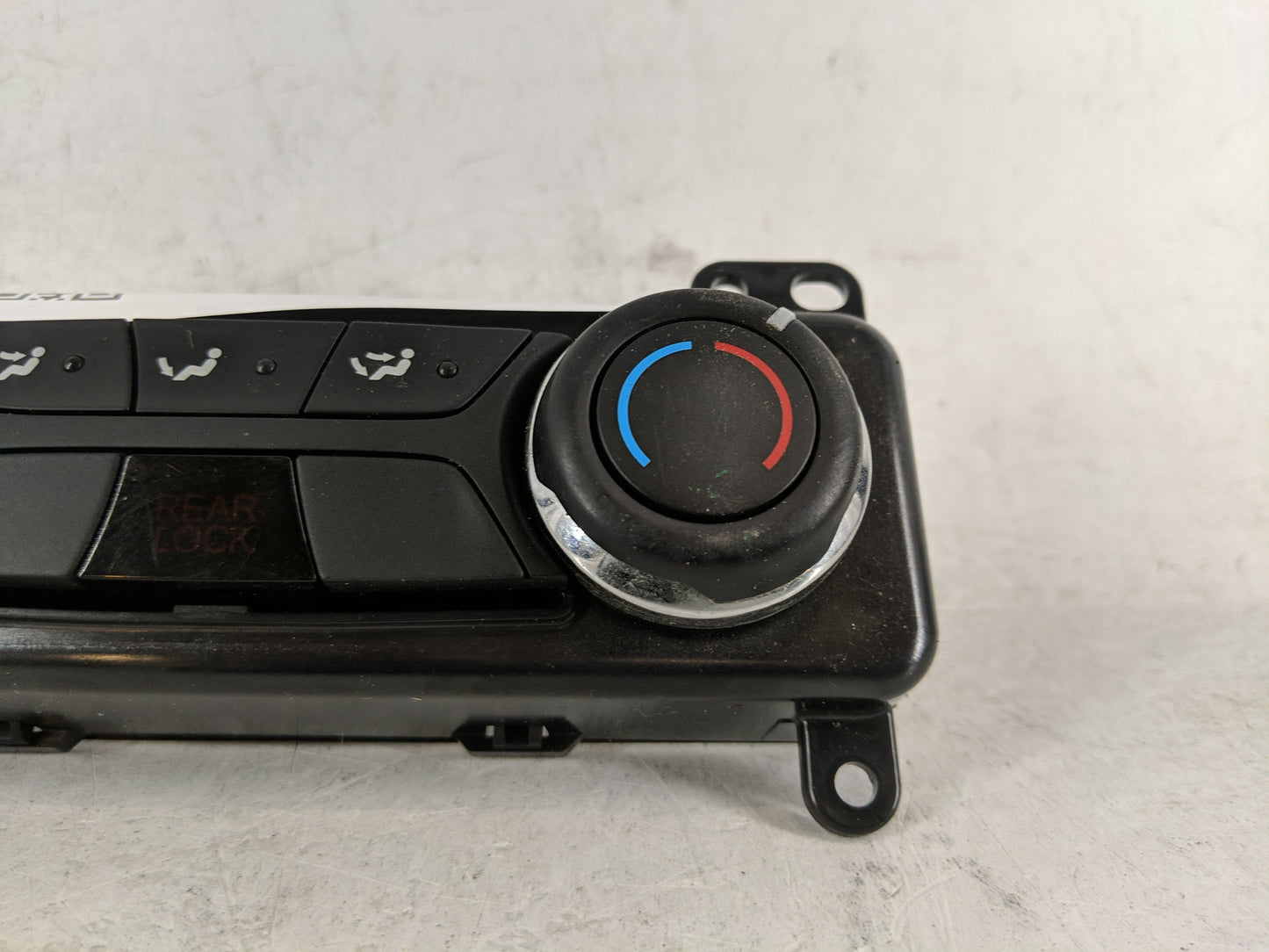 2015 Ford Explorer Climate Control Module Temperature AC/Heater Replacement P/N:BB5T-19980-BD Fits OEM Used Auto Parts - Oem